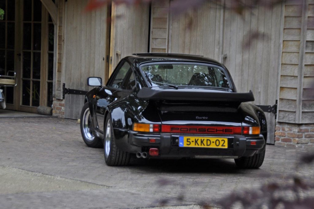 Porsche 911 3.3 Turbo - Thecoolcars.nl